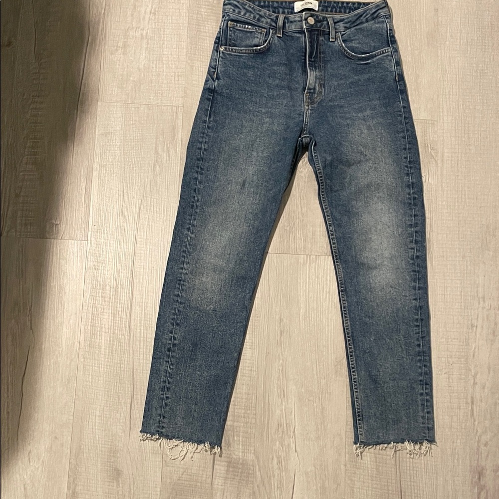 Zara Blue Cropped Denim Jeans
